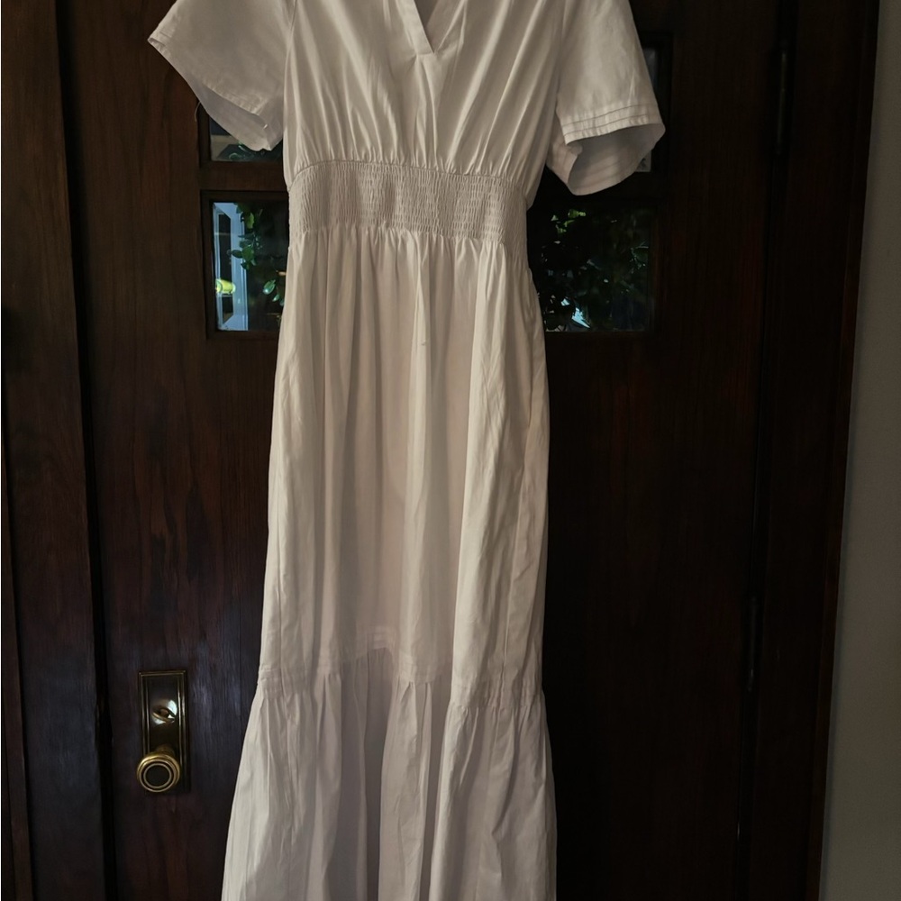 Elegant White Maxi Dress